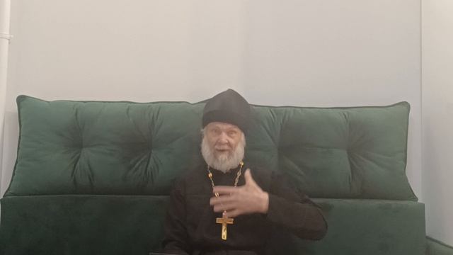 Но будем увещевать друг друга усматривая приближение дня оного. смотреть онлайн