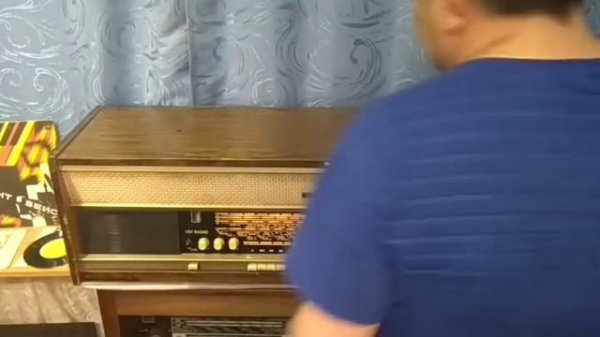 Радиола VEF-RADIO