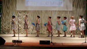 танец "Синий платочек"