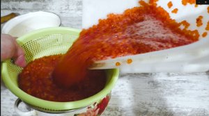 Красная икра, от рыбы до бутерброда, мастер класс: тут всё, что нужно знать про засолку красной икры