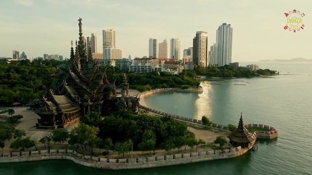 Самый большой деревянный храм в мире - Храм Истины | Паттайя, Таиланд - Видео с квадрокоптера смотреть онлайн