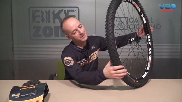 Neumáticos Para Competición: Continental Cross King |4K