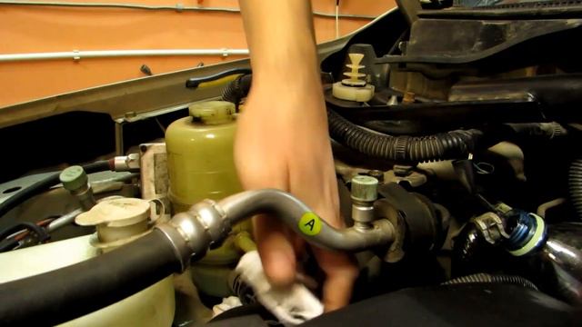 Как заменить жидкость в гидроусилителе Митсубиси Лансер 10