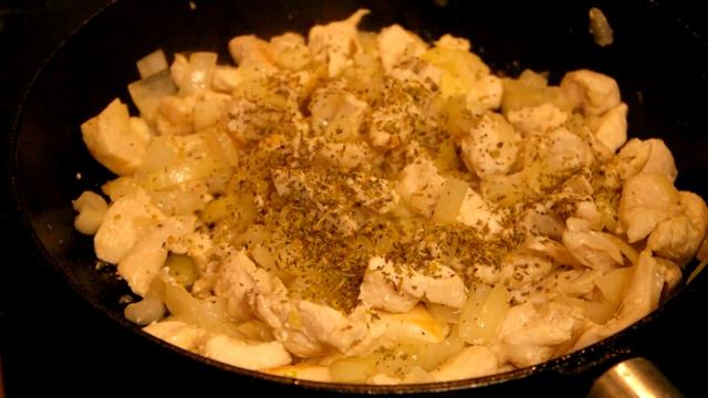 спагетти с курицей и томатами смотреть онлайн