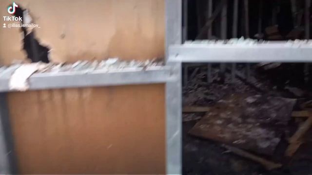 Разгромленый ТРЦ Asia Park смотреть онлайн