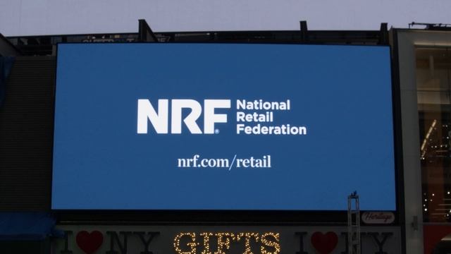 Museum of Modern Art (MoMA) on the Crossroads screen in Times Square, NYC. 12.21.2022 смотреть онлайн