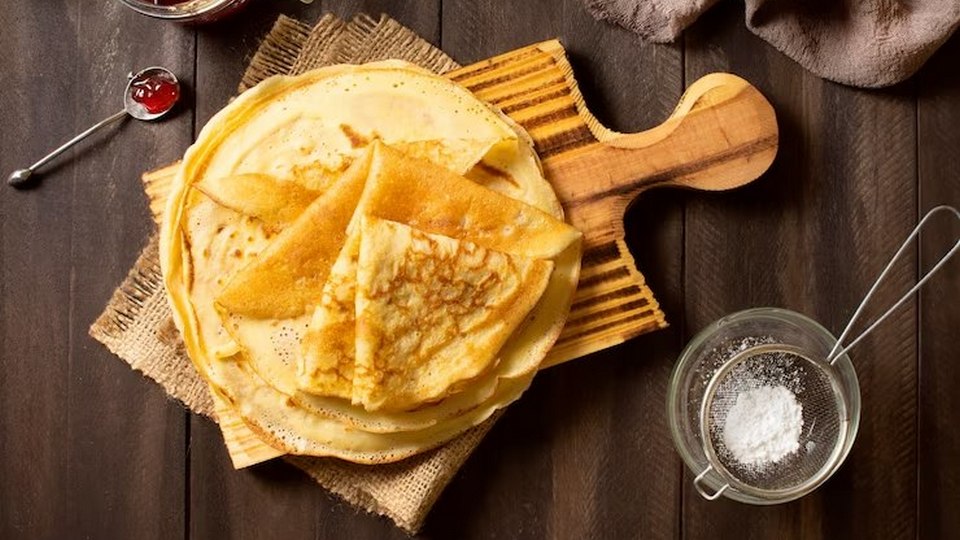 БЛИНЫ. Как выпекать и как завернуть начинку в блины смотреть онлайн