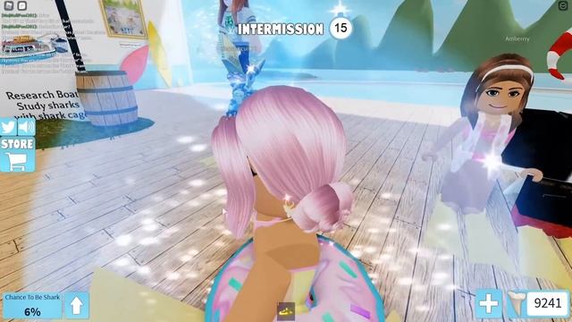 WE WENT CAGE DIVING WITH SHARKS | Roblox Sharkbite смотреть онлайн