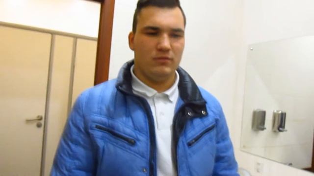Пранк. Сказать другу , что подглядывал за ним в туалете .Prank смотреть онлайн