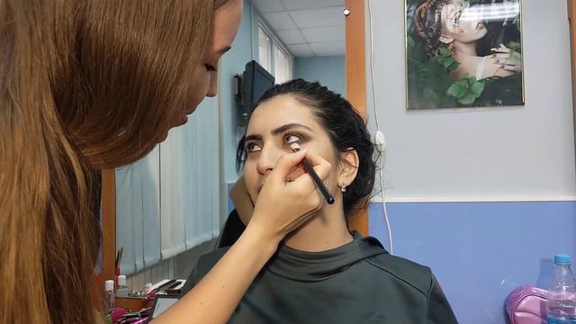 Макияж Cut crease смотреть онлайн