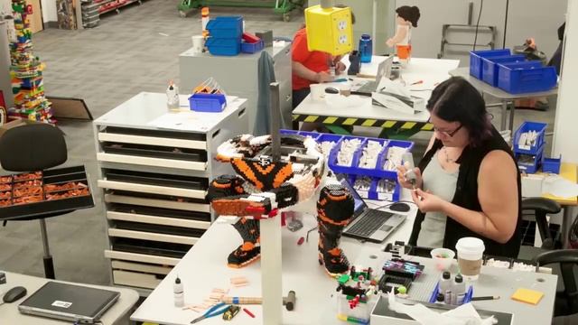 LEGO® Day AT&T Park - San Francisco Giants - Buster Posey Model смотреть онлайн