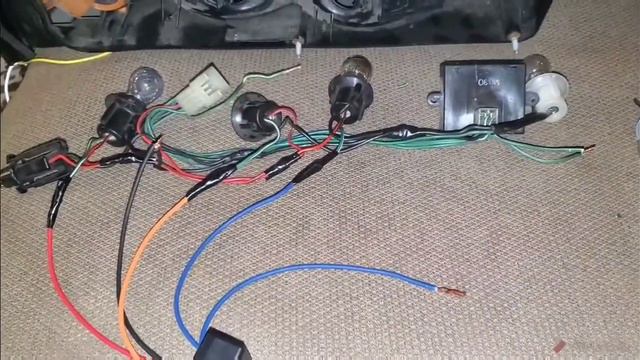 86-89 Accord hatch (3geez) sequential taillight wiring how to. смотреть онлайн
