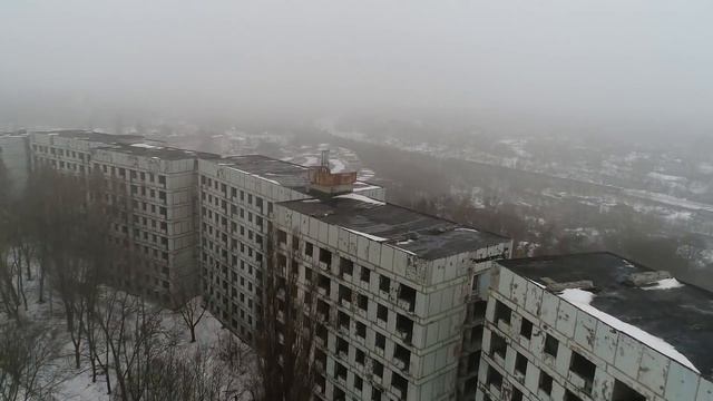 Заброшенный дом №9 на жилом массиве Тополь 1, Днепр. Как выглядит пустой дом на Тополе с высоты смотреть онлайн