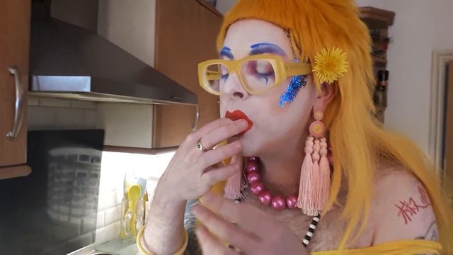 Ginny Lemon making a quiche смотреть онлайн