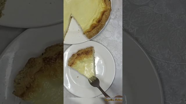 Сметанник пирог.