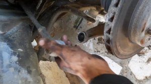 Митсубиси спейс руннер 1.8.  Как снять рулевую рейку.