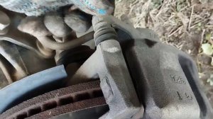 Замена передних тормозных колодок на Мазда сх 5 второго поколения