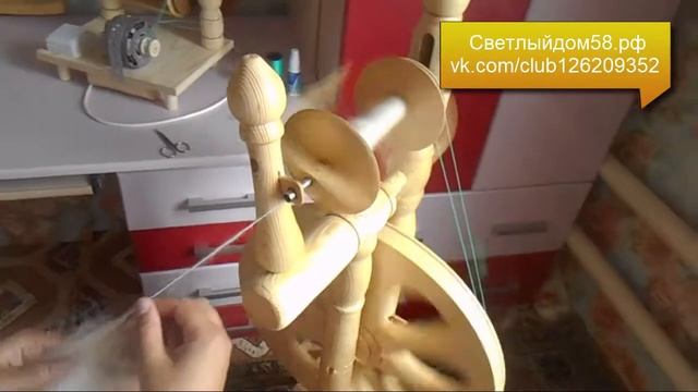 Домашняя ножная прялка ручной работы. Лучшая деревянная прялка Ромашка. смотреть онлайн