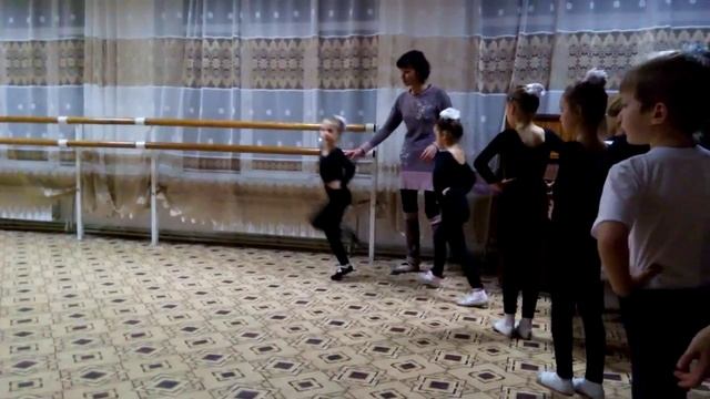 Открытый урок по танцам Лиля Кормилина Часть 2 смотреть онлайн