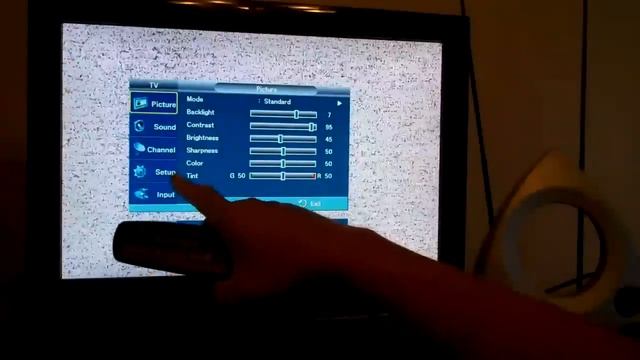 How to Connect an Over the Air TV Antenna to a Flat Screen TV смотреть онлайн
