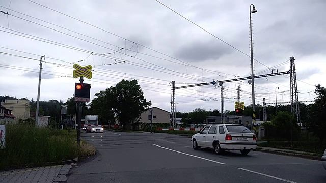 Železniční přejezd / Railroad crossing - Valašské Meziříčí #1(CZ) - 29.5 2019 смотреть онлайн