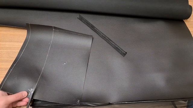 Добавление красной строчки сделает любой руль спортивнее-особенно если это ROVER 400 смотреть онлайн