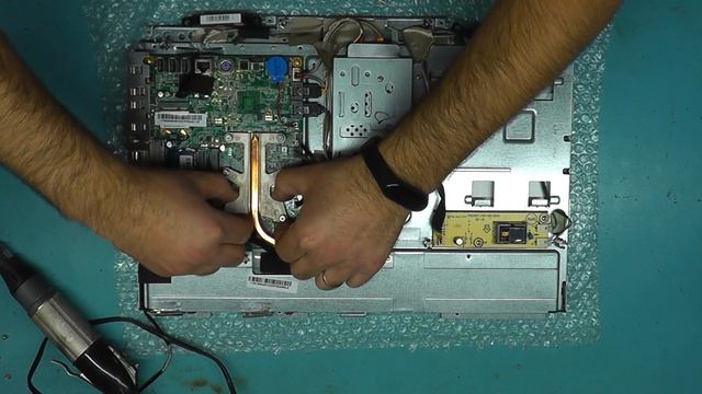 Lenovo C200 разборка, замена матрицы, чистка системы охлаждения