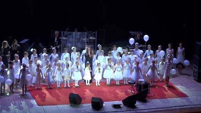 Песня "Спасибо, мама" дети Студия "Виктория" смотреть онлайн