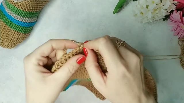 Один из простых способов связать тапочки на любой размер ☺️. Подробный МК ✍️ #следки #тапочки смотреть онлайн