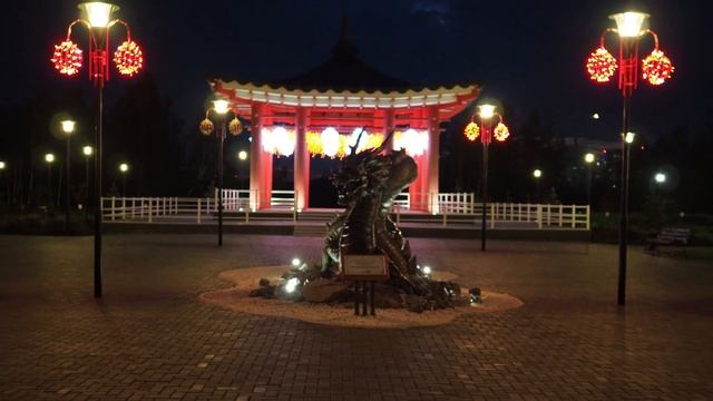 4k cinematic Ночью Парк Дружбы Тюмень 2022 смотреть онлайн