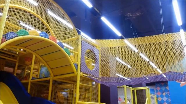 KidzRock Cafe. Семейное кафе и игровой центр смотреть онлайн