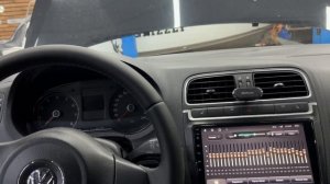 Бюджетная аудиосистема в VW Polo . Автозвук - динамики в двери , сабвуфер в багажник , 2 усилителя