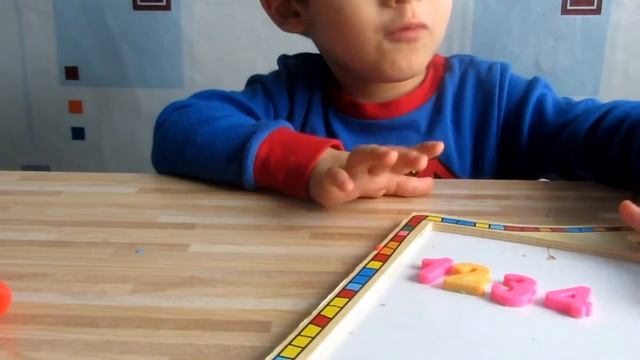 Учим цифры от 1 до 10.Цифры магнитики.PLAY DOH/кап смотреть онлайн