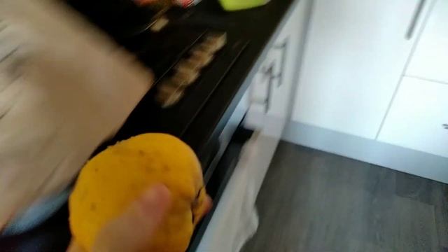 Небольшая закупка | Ревизия продуктов | Пеку печенье | Будни мамы смотреть онлайн