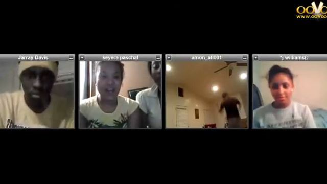 oovoo'N with these fools ;D смотреть онлайн