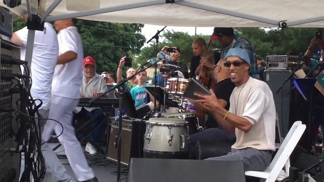 Anthony Carillo Bongo solo (AGUA!) Oye lo que te conviene смотреть онлайн
