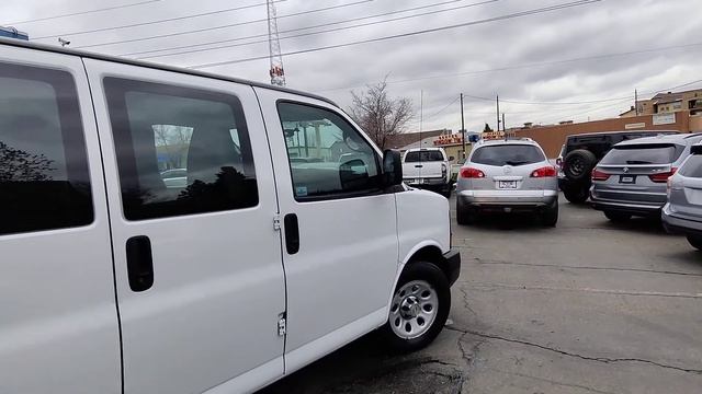 2013 Chevy Express cargo Van AWD смотреть онлайн