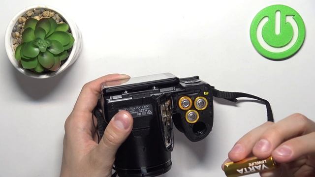 Nikon Coolpix L830 | Как вытащить батарейки в камере Nikon Coolpix L830 - Замена батареек смотреть онлайн