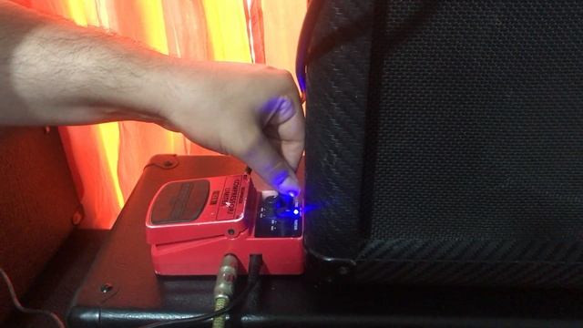 Behringer Compressor Limiter CL9 смотреть онлайн
