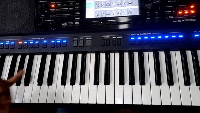 Advanced Passing Chords to the 4 chord in Key F# and F(1-2-3-4 Chord progression) смотреть онлайн