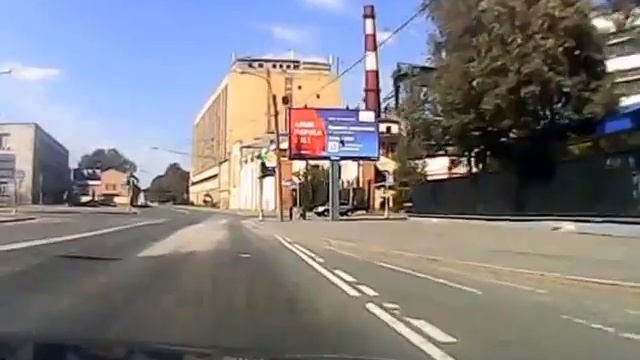 Идиот на логане В544АХ78 смотреть онлайн