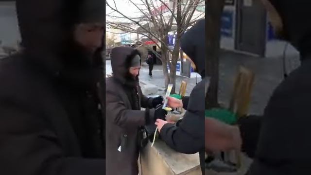 ДЛЯ ЗРИТЕЛЕЙ КАНАЛА СЛОВО ПАЦАНА, ВАСЯ НА СЕНЕ,АБРАКАДАБРА НЕОЖИДАННО ПОЗДРАВИЛИ ЖЕНЩИН НА 8 МАРТА смотреть онлайн