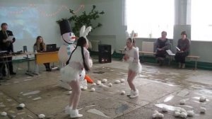 Танец зайчат.