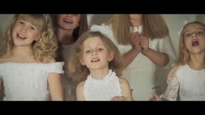 Дети поют про маму