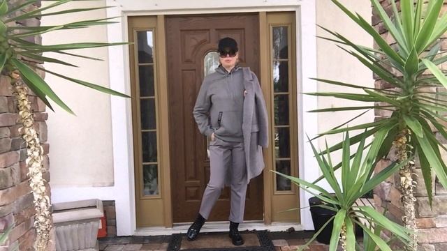 Аутфит на работу. Серый монохром смотреть онлайн