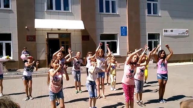 Эстрадный танец.Мы будем танцевать. смотреть онлайн