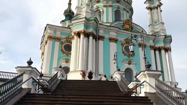КИЕВ!Что посмотреть?Аптека-музей и София Киевская!? смотреть онлайн