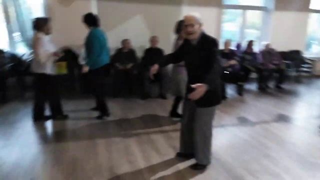 Парк Кузьминки танцы и песни под гармонь 13.10.2019 смотреть онлайн