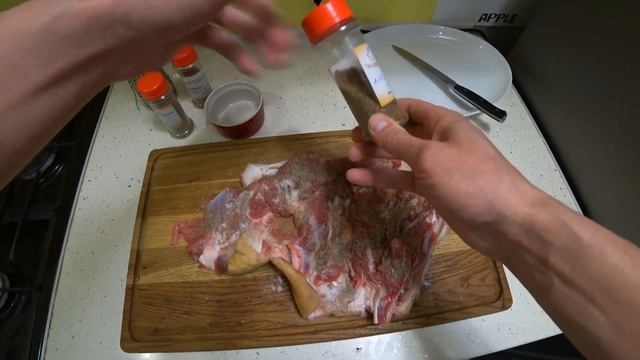 ВЕТЧИНА ИЗ СВИНОЙ РУЛЬКИ ЗА КОПЕЙКИ! РЕЦЕПТ ДОМАШНЕЙ КОЛБАСЫ смотреть онлайн