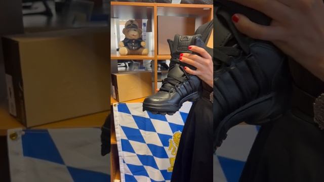 adidas Einsatzstiefel GSG9.2 смотреть онлайн